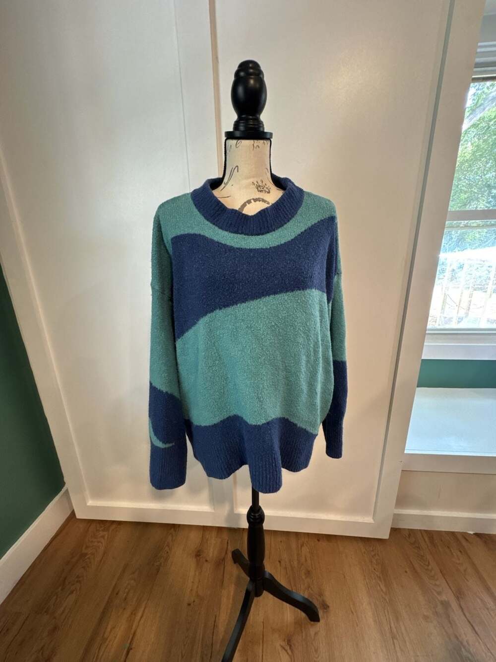 Ava & Viv Sweater Size 2X Blue Green Striped Oversized Crewneck